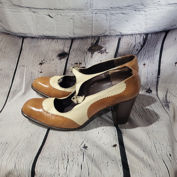 AUTHENTIC VINTAGE CHRISTIAN DIOR MARY JANE HEELS - Picture 7 of 16